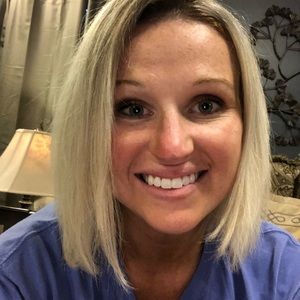 Meet your Posher, Elizabeth